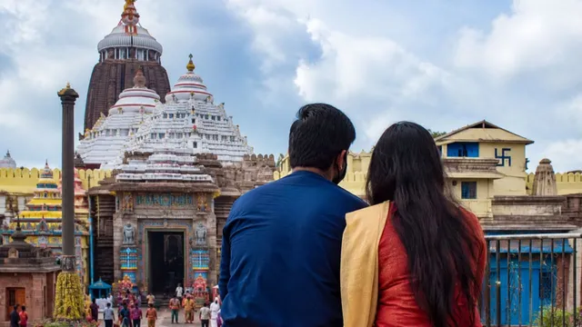 లవర్స్ ఈ గుడికి వెళ్లకూడదా? వెళ్తే ఏం జరుగుతుంది?