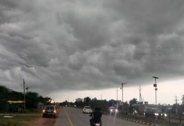 అలర్ట్.. రేపు ఈ జిల్లాల్లో వర్షాలు