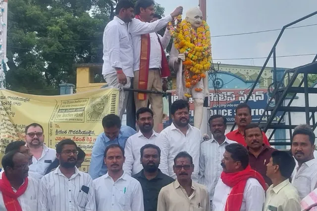 మత సామరస్య దినోత్సవ సభలో బాపూజీకి నివాళులర్పించిన సాబీర్ పాషా