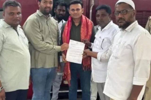 కామారెడ్డి రైల్వే స్టేషన్‌లో అభివృద్ధి పనుల పరిశీలన