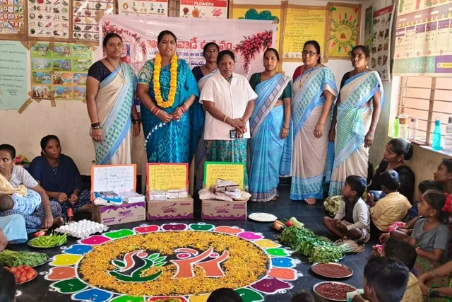 అంగన్వాడి ఉత్సవం: ప్రధాని మోడీ ప్రజాసేవకు నివాళి